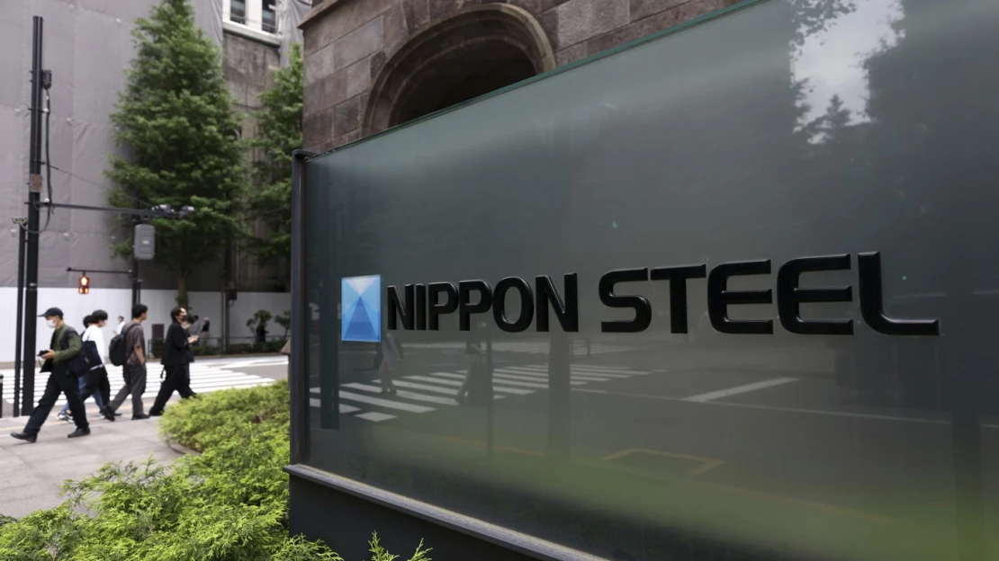Trump chce dvojnásobné clá na oceľ. Kúpu U. S. Steelu Japoncami chváli, ale veľa sa o nej nevie