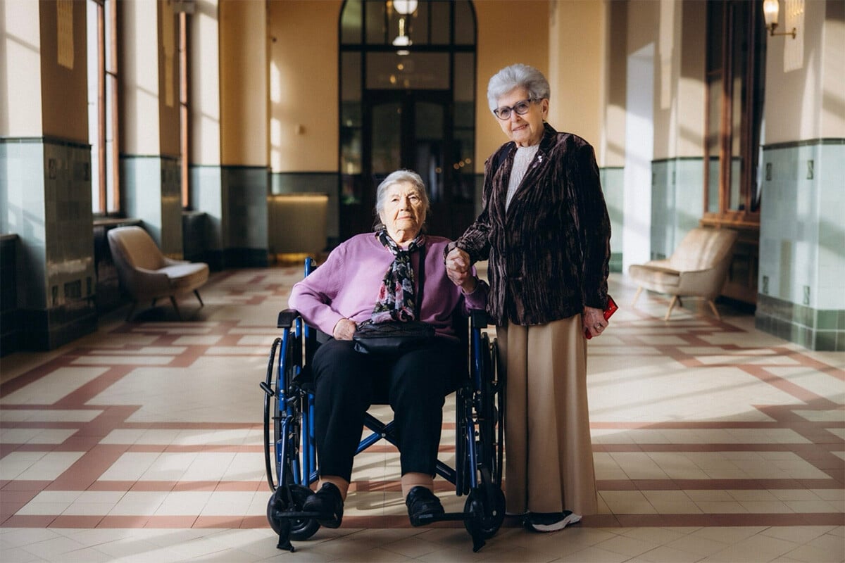 Zuzana Marešová (vľavo) a lady Milena Grenfell-Baines. Foto: Jan Berounský