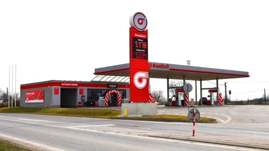 Firma čelí konkurzu, na daniach dlhuje milión eur. Jej konateľ však učí študentov, ako podnikať