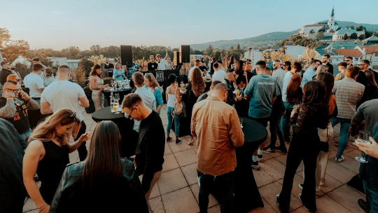 Z garáže na hrad. Značka H11 CULTURE štartuje nový festival, ktorý mení tvár Nitry