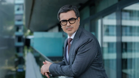 Pozeráme sa za hranice práva a klientom ponúkame stratégiu, hovorí advokát Alexander Kadela