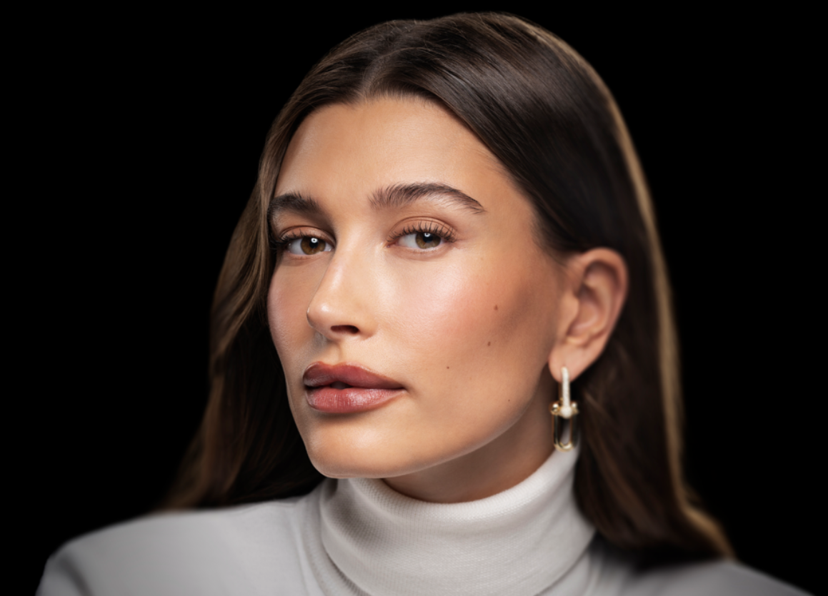 Hailey Bieber predala svoju kozmetickú firmu. Jedna z najväčších akvizícií má miliardovú hodnotu