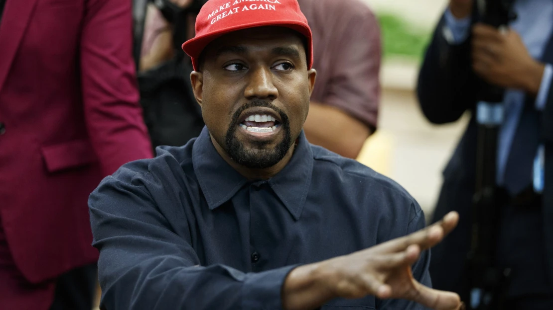 Príde Kanye West. Je to hanba, ale lístky si nekupujú len fašisti a extrémisti