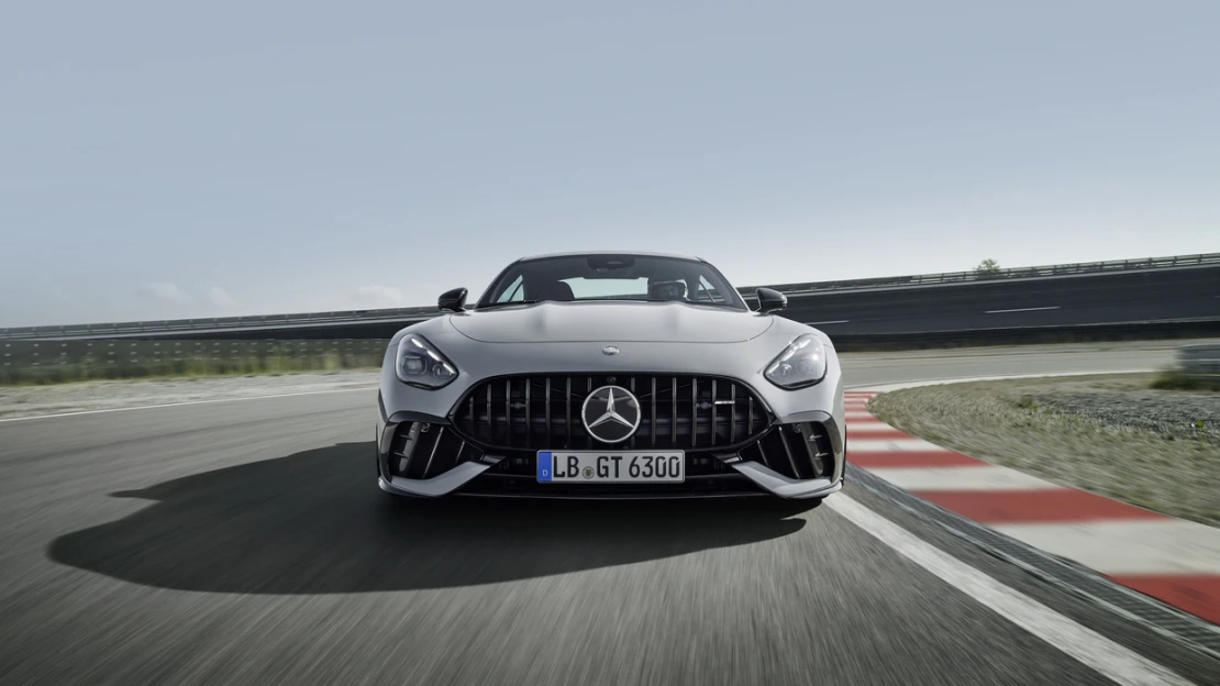 Obeť ciel: zisk spoločnosti Mercedes-Benz klesol o 70 percent