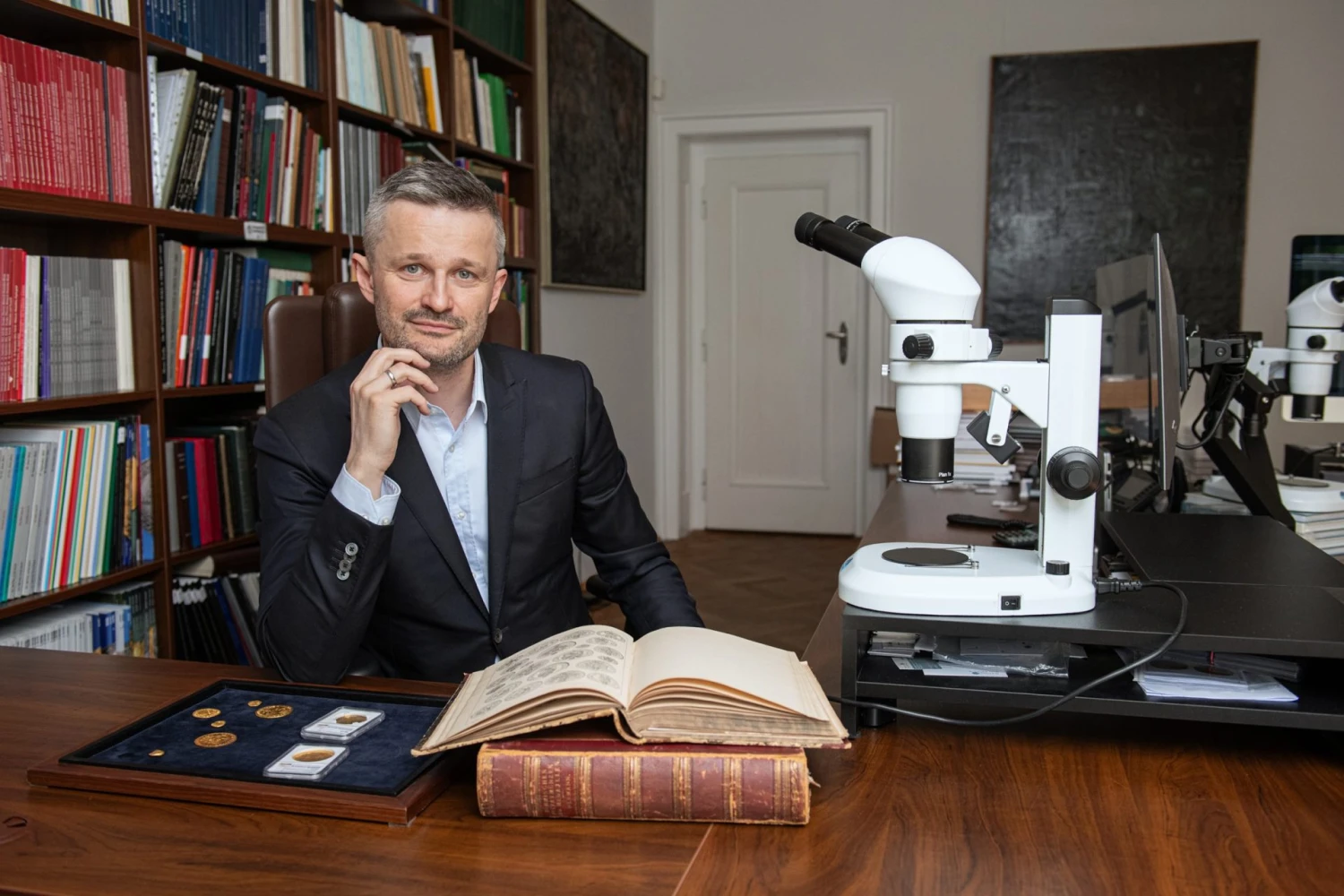 Expert na mince Macho: My Slováci len prídeme na aukciu, kupujeme rad-radom a užívame si ju