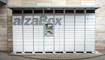 Kým iné e-shopy krachujú, Alza narástla už na pol miliardy eur. Aký je jej recept na úspech?