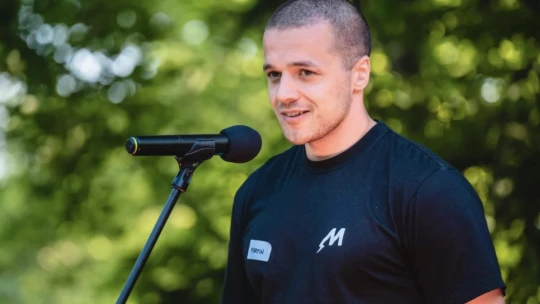 Po dedovi zostala len dodávka. Vnuk vzkriesil firmu a do tridsiatky chce mať miliardu