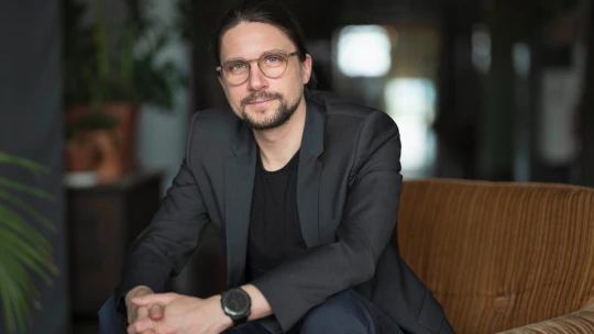 Viete, čo máte na tanieri? Ochranár odkrýva temnú stránku veľkochovov a hovorí o podradnom mäse