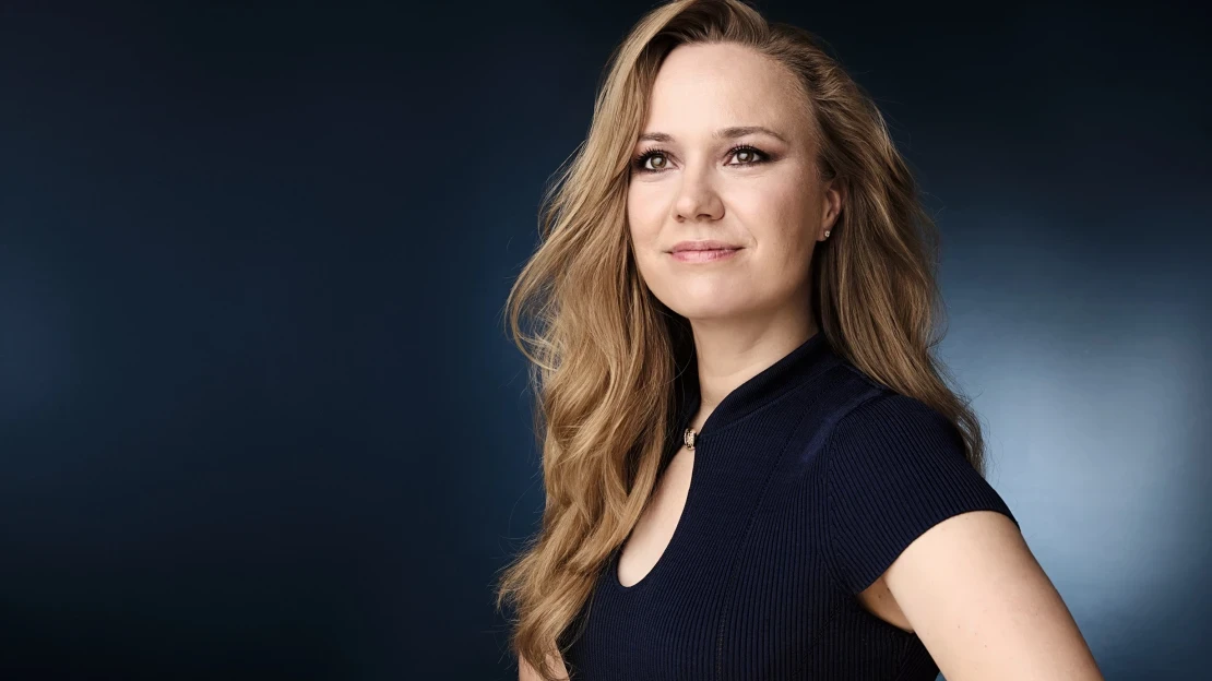 Po smrti otca prežila najťažší rok života. Ustála tlak miliardárov a dnes vedie kolos