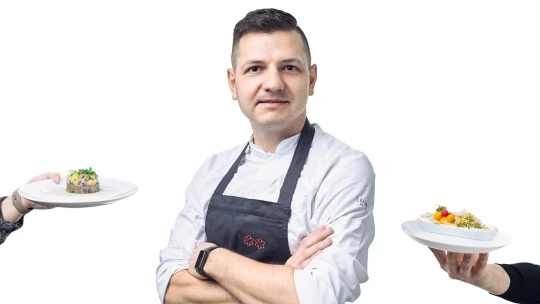 Koľko zarába michelinský šéfkuchár? Slovák  Lukáš Juhaniak o práci v top reštauráciách sveta