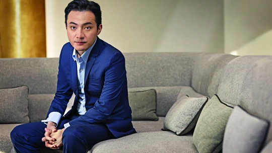 Trumpa prirovnal k cheat kódu. Justin Sun pomohol prezidentovi zarobiť 400 miliónov