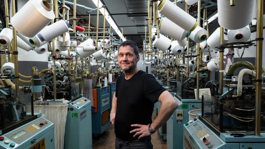 Šéf poslednej pletiarne: Švajčiari si skontrolujú aj to, ako sa správame k zamestnancom