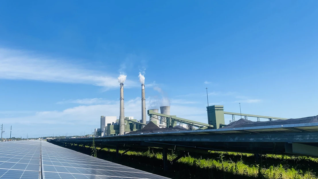 Sedem percent elektrickej energie sveta je zo slnka. Ktorá krajina je líder?