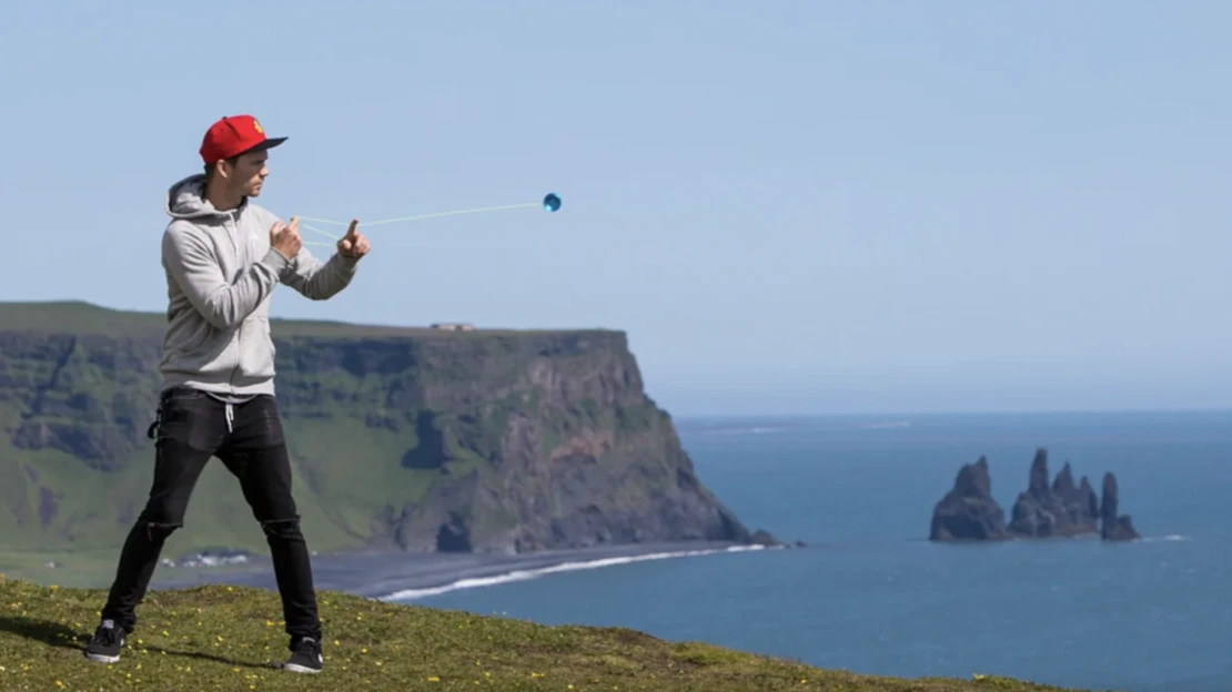 Do výberu Forbes 30 pod 30 sa dostal s obyčajným jojom. Táto hračka ho živí dodnes