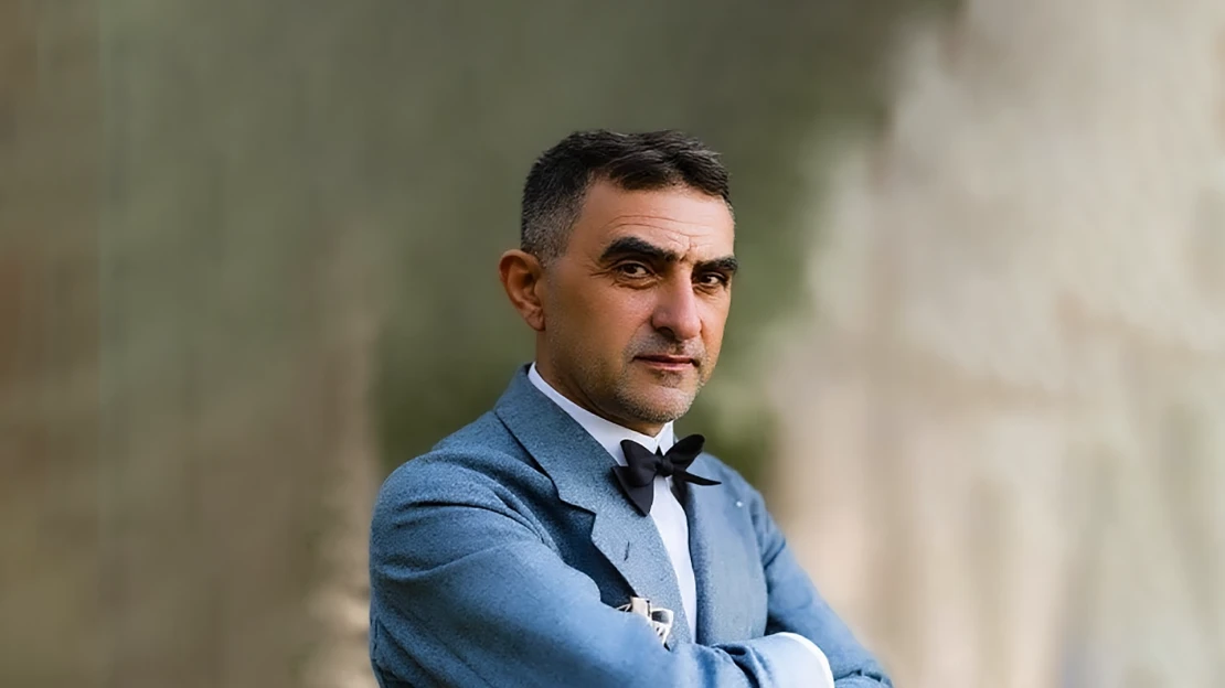 Z koncentračného tábora k úspechu. Sedem nadčasových princípov vás naučí, ako vybudovať impérium