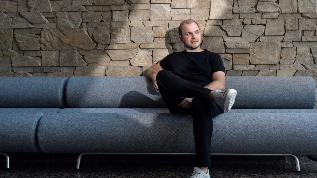 Autorom redizajnu loga Volkswagenu je Slovák. Aký biznis rozbehol v Kežmarku?