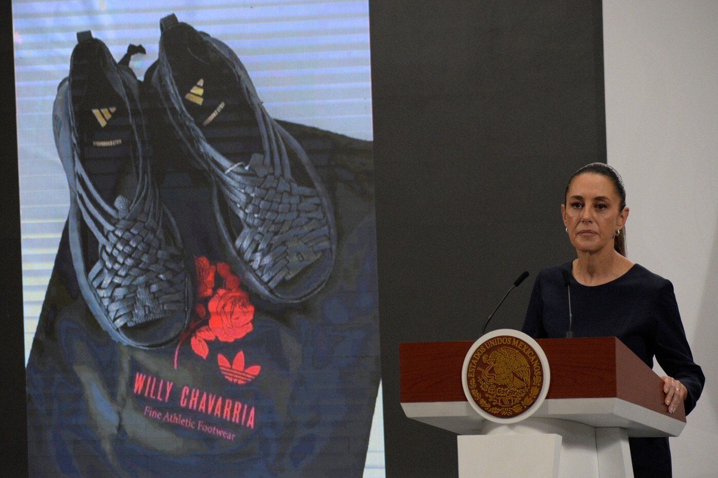 Známa značka nahnevala Mexičanov. Adidas uznal, že okopíroval tradičné  sandále domorodcov
