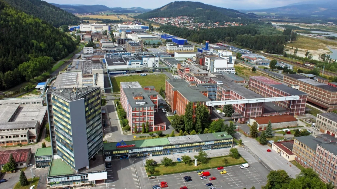 Veľký podtatranský závod obmedzil výrobu, prepúšťa a zavrel fabriku na Ukrajine