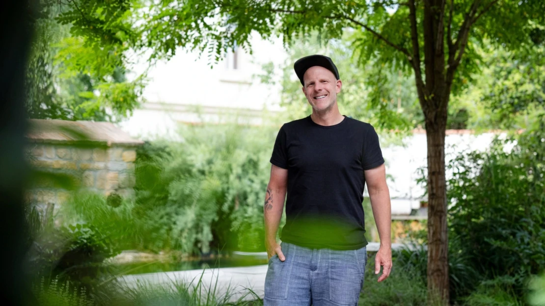 Tvorí záhrady pre vily Slovákov v zahraničí.  Práca v raji nie je pre každého, hovorí Leffler