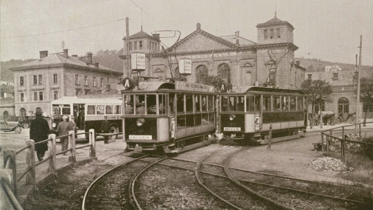 Bratislavská električka má 130 rokov: Kedysi vozila cestujúcich až do Viedne, dnes expanduje na koniec Petržalky