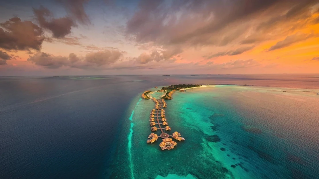 Kde žijú nežní obri. Ako Maldivy menia luxusný turizmus na platformu pre pozitívnu zmenu