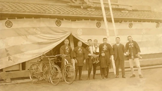 Ktorú spoločnosť riadilo 52 generácií? Najstaršie firmy sveta sú staršie ako bankovky