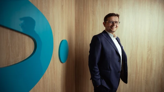 Kto má disciplínu, uspeje. Simplea otvára mladým cestu k finančnému biznisu aj v zahraničí