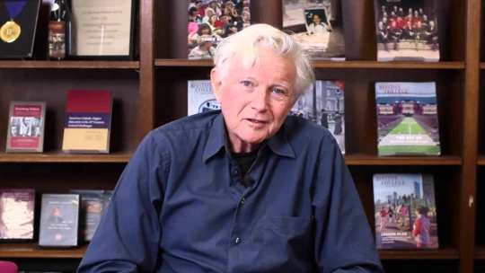 Nedávame deťom dostatok slobody, doplácajú na to úzkosťami, varuje americký profesor. Čo navrhuje?