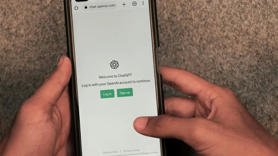 Globálne výdavky na AI sa tento rok vyšplhajú na takmer 1,5 bilióna dolárov