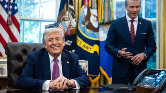 Trump obklopený miliardármi. Toto je jeho najbohatší tím všetkých čias