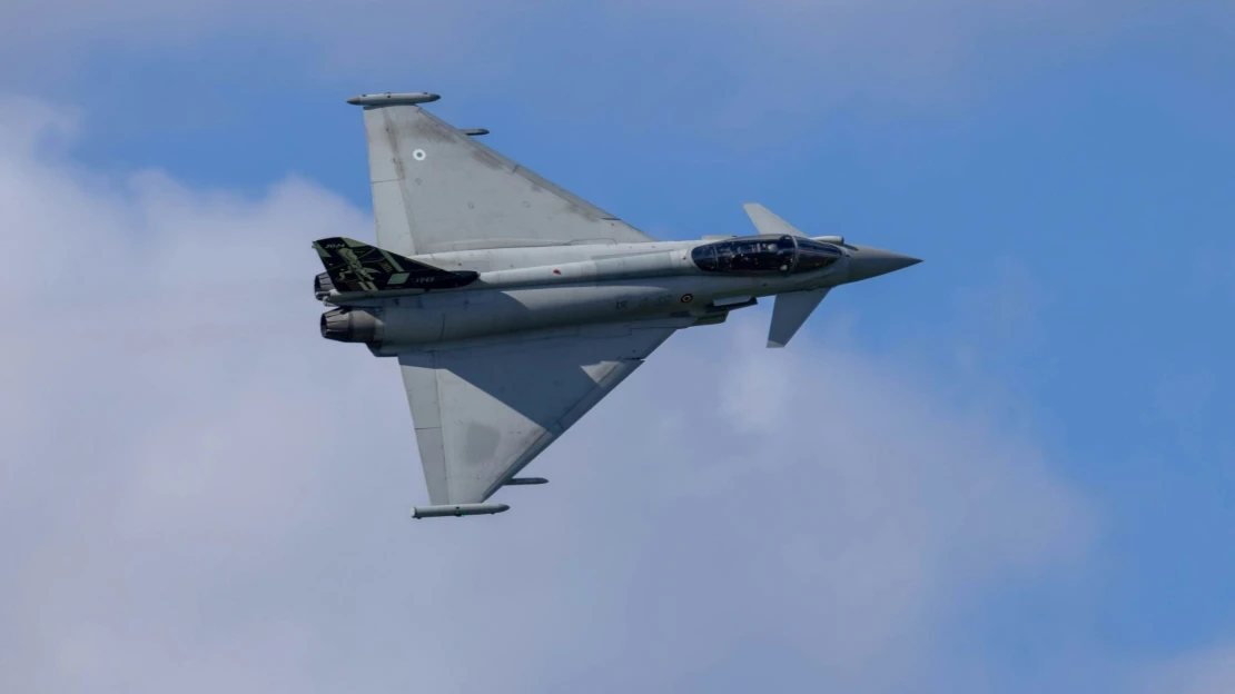 K ruskému prieskumnému lietadlu nad Baltským morom vzlietli stíhačky NATO. Neodpovedalo