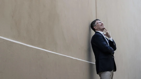 Veľmi zriedkavý rozhovor. Ako premýšľa najväčší odborník na dealy v Česku?