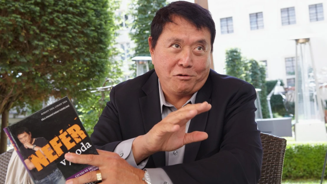 Nezarábate, lebo máte nízke EQ, tvrdí milionár. Pozná kľúč k finančnému úspechu