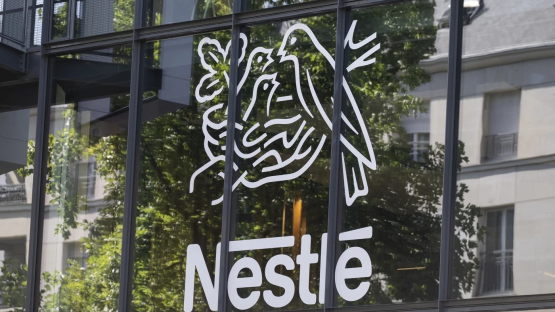 Výrobky Nestlé nebudú obsahovať umelé potravinárske farbivá