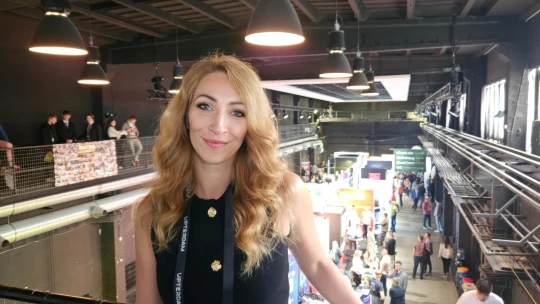 Umelá inteligencia jej dala nový džob. Ilustrátorka detských knižiek tvorí aj videá v AI