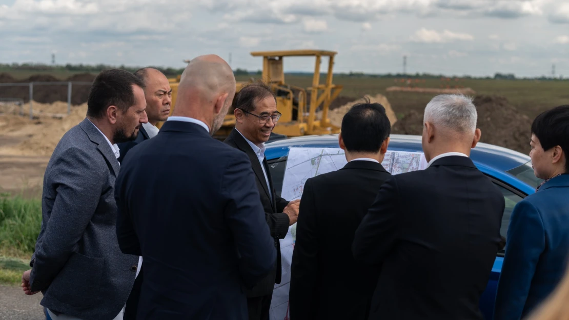 Baterkáreň v Šuranoch štartuje výstavbu. O dva týždne oficiálne poklepú základný kameň fabriky