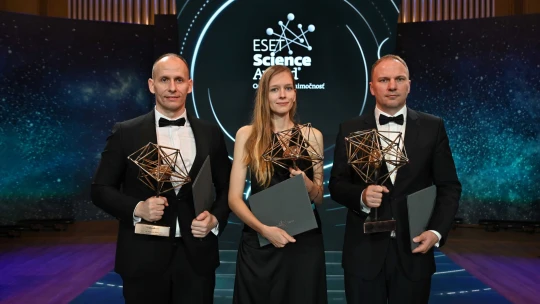Poznáme výnimočné talenty slovenskej vedy. Kto získal ocenenie Eset Science Award?