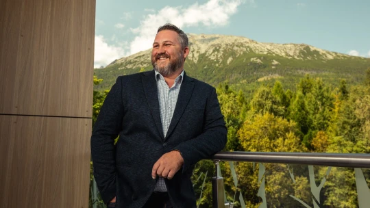 Na sezónnosť sa pozeráme ako na príležitosť, hovorí Milan Vechter, riaditeľ ATRIUM Hotela