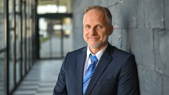 AI za nás nevyrieši všetko. Potrebujeme rozvíjať kritické myslenie, tvrdí Igor Farkaš