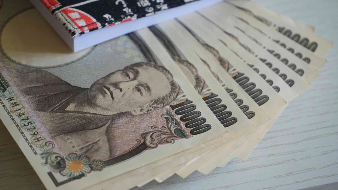 Japonka dostala deväť rokov za krádež 390 miliónov jenov klientov najväčšej banky