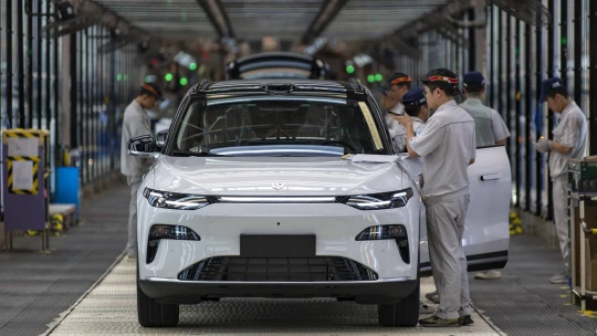 Nemecko bude presadzovať zmiernenie zákazu áut so spaľovacími motormi