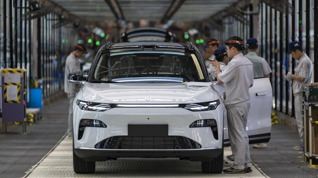 Nemecko bude presadzovať zmiernenie zákazu áut so spaľovacími motormi