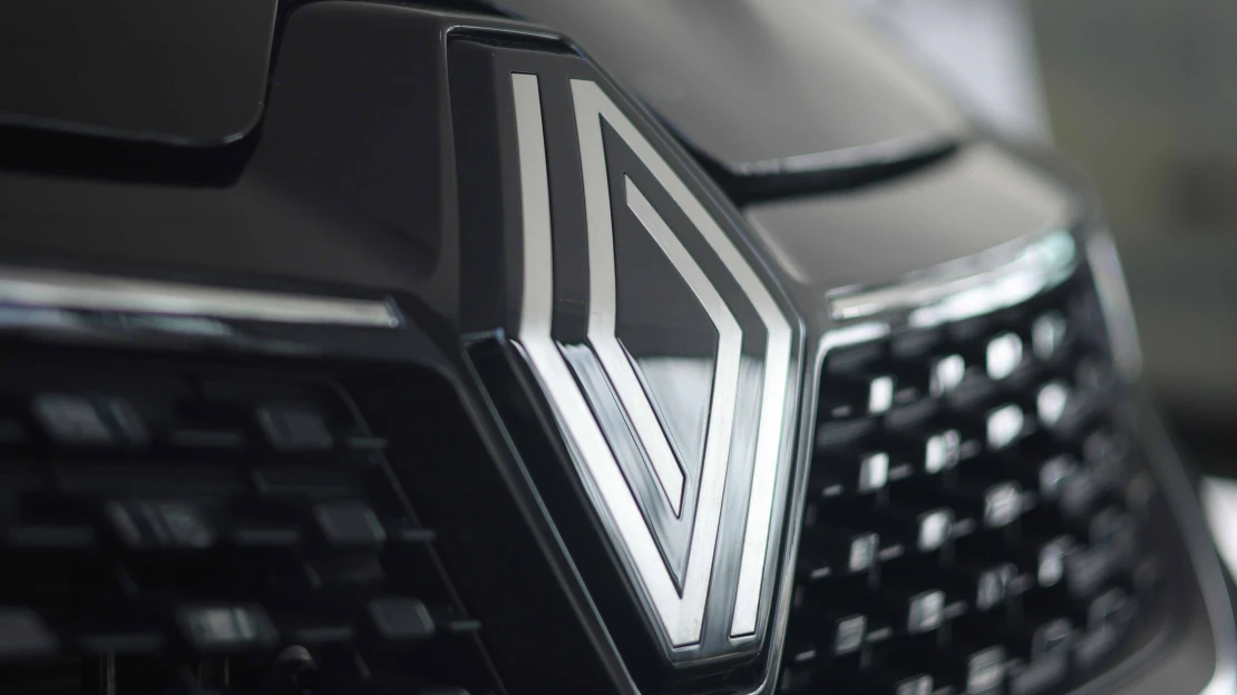 Renault sa chystá zrušiť tritisíc miest, tvrdí, že dobrovoľným odchodom