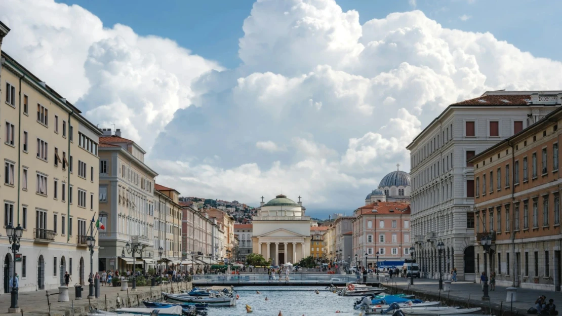 Miesto, kde sa čas zastaví pri pohári vína. Objavte Furlansko-Júlske Benátky skôr ako dav turistov