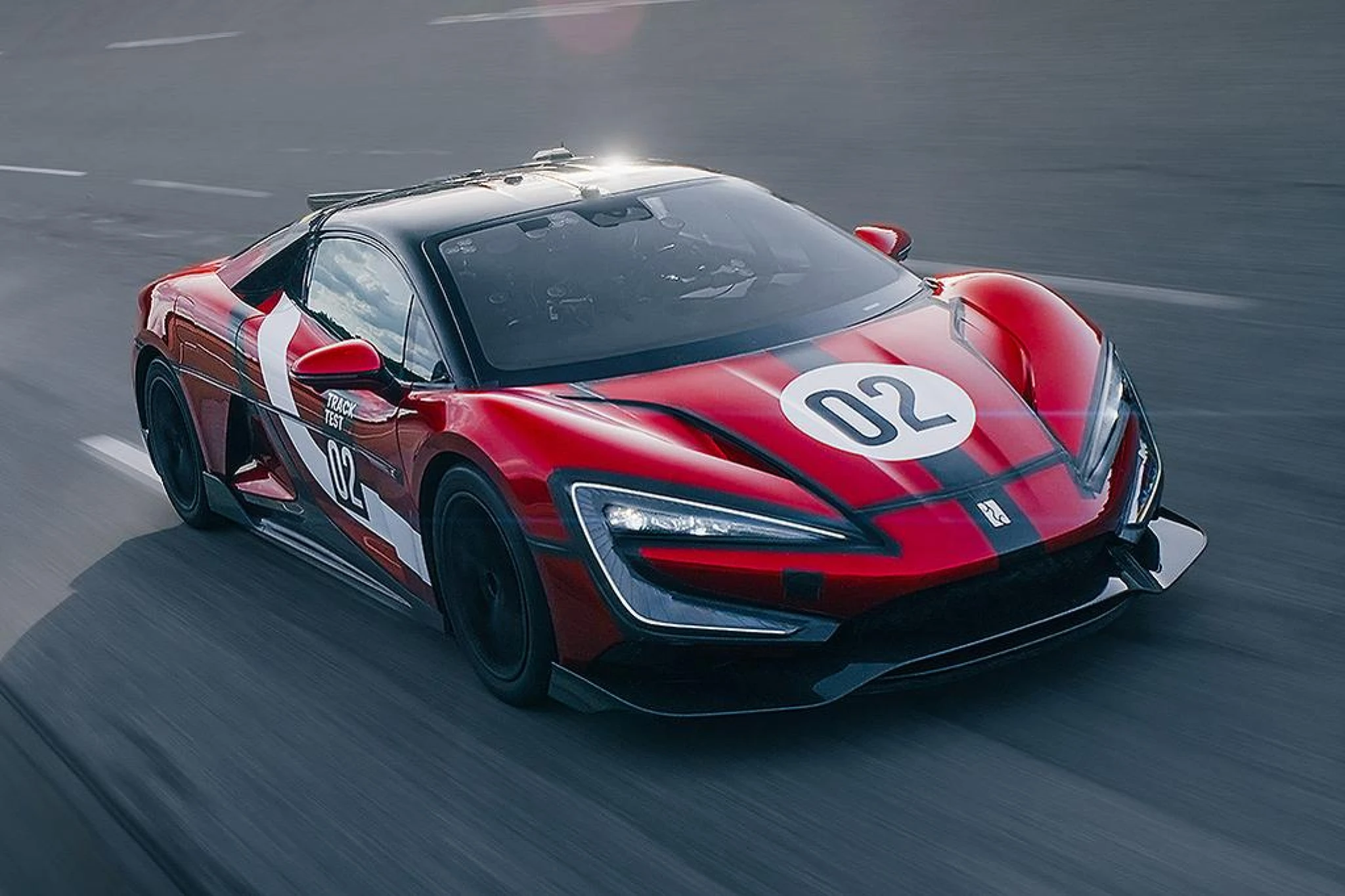 Na snímke najrýchlejšie osobné auto sveta YangWang U9 Xtreme. 