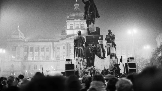 Pán premiér Fico, ďakujeme. Slovensko si vďaka vám všimlo 17. november. Konečne