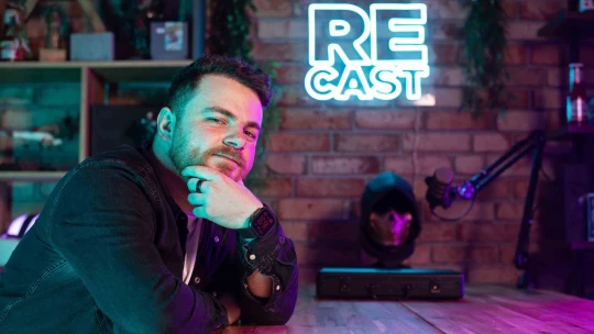 10-tisíc eur mesačne a predaj prémiovej vody. Influencer Duklock odhalil zákulisie biznisu na YouTube