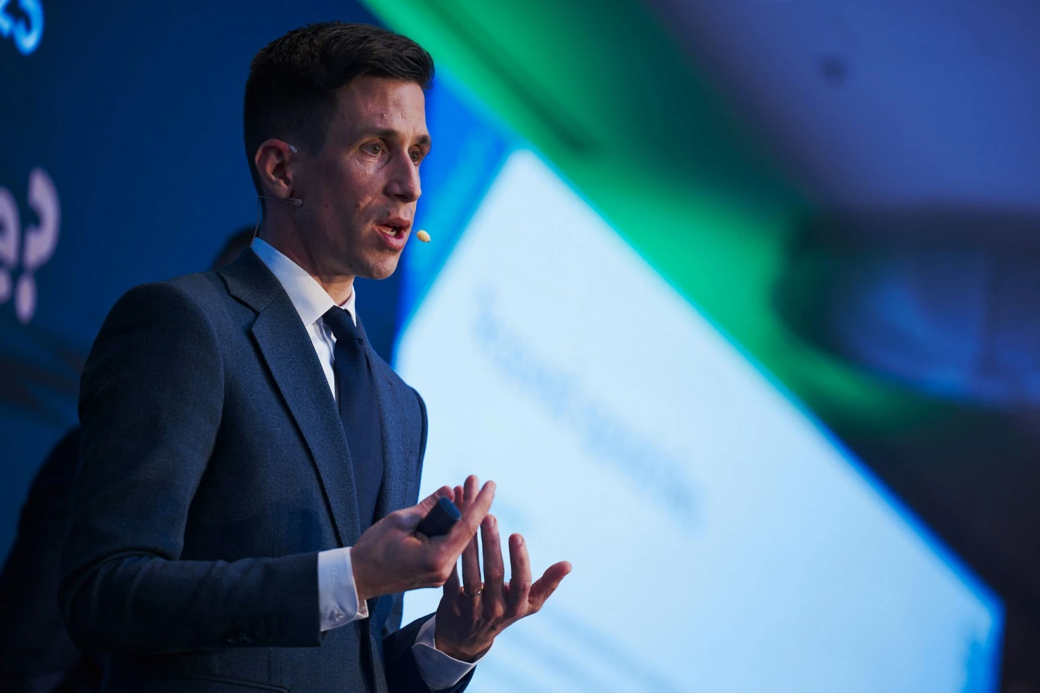 Tomáš Demo - Highgate