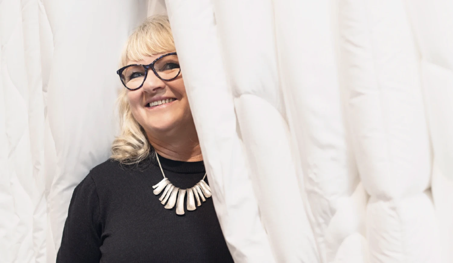 Prežila smrť manžela aj vážnu autonehodu. Dnes mení svoj 400-miliónový textilný biznis