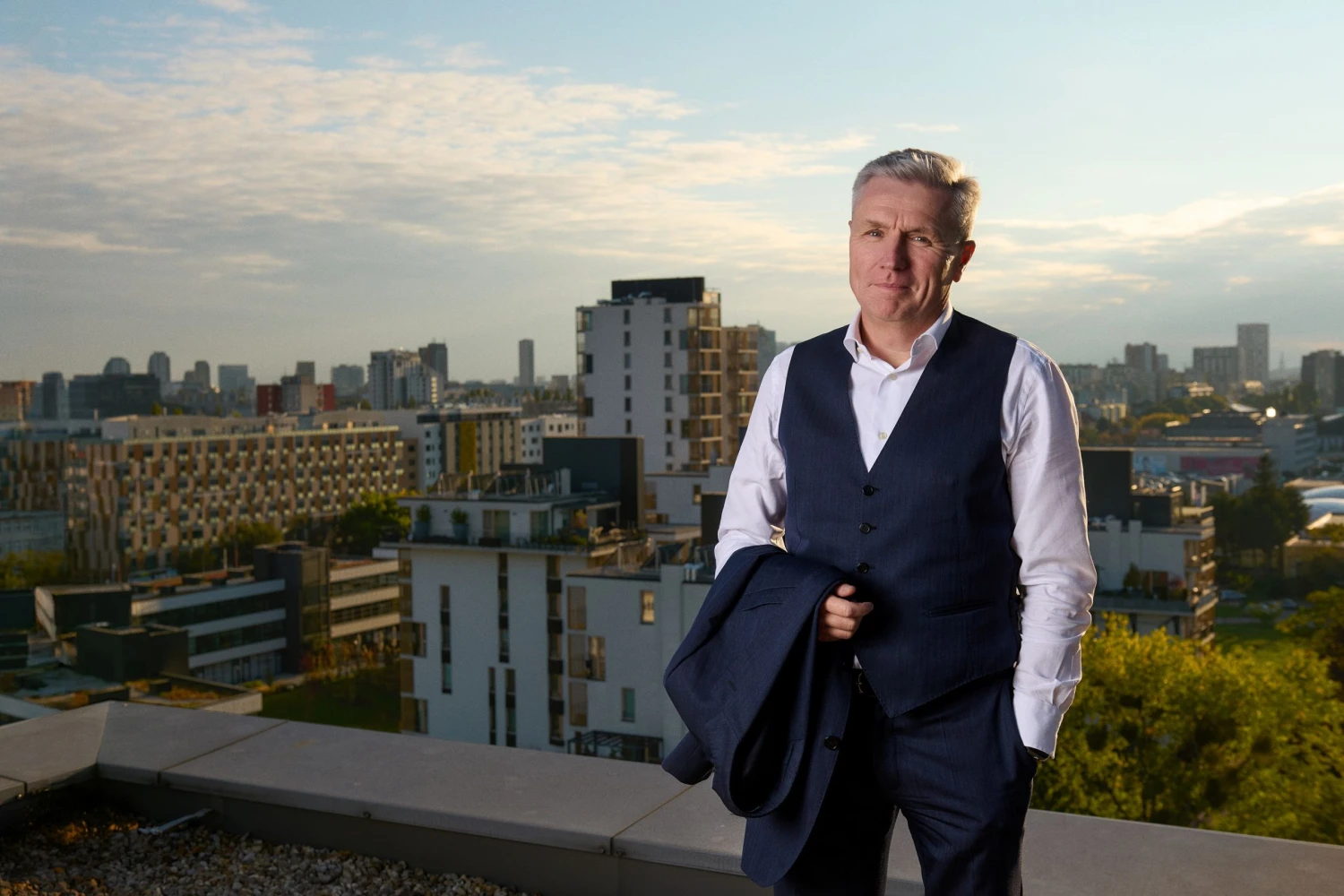 Odchádzajúci šéf Slovenskej sporiteľne: Banky poradia klientovi, v ktorom obchode nakúpi lacnejšie